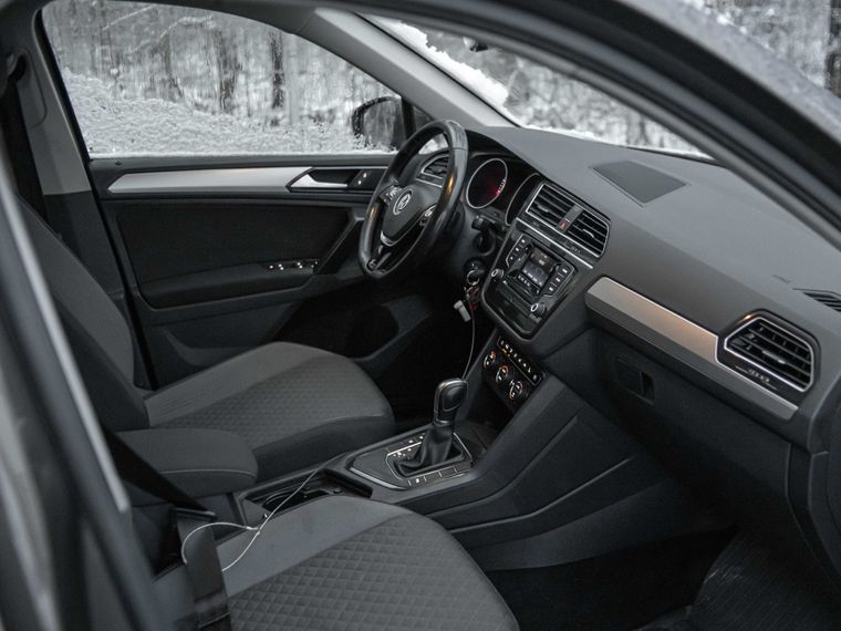 Volkswagen Tiguan 2017 года, 231 886 км - вид 11