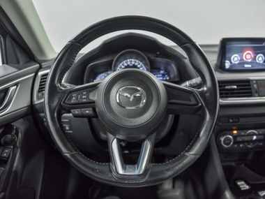 Mazda 3 2017 года, 350 318 км - вид 9