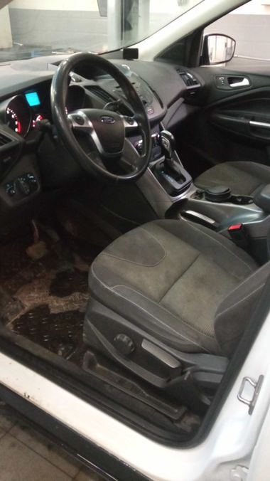 Ford Kuga 2014 года, 151 055 км - вид 5