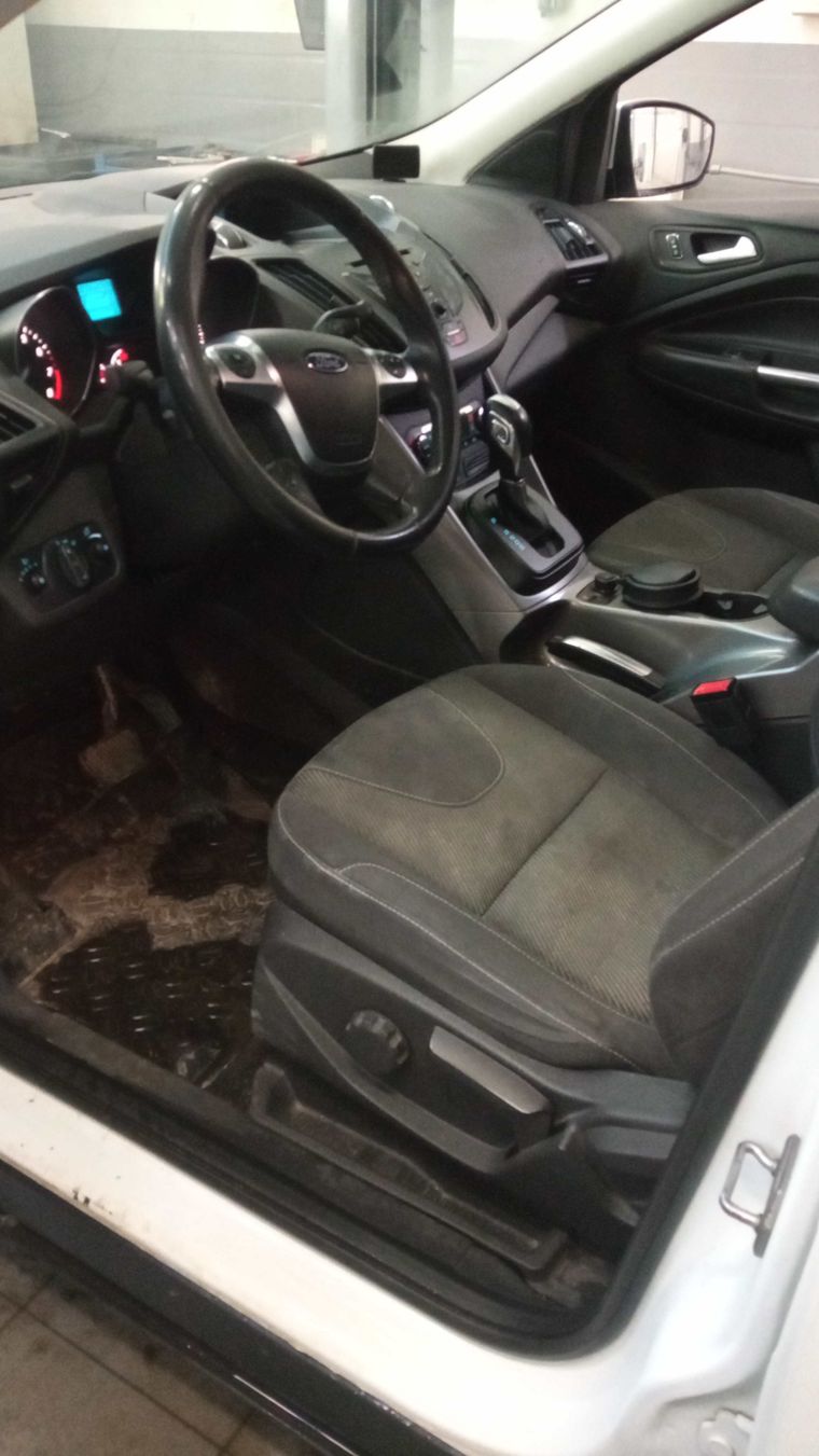 Ford Kuga 2014 года, 151 055 км - вид 5