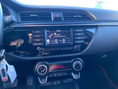 KIA Rio 2017 года, 97 196 км - вид 10