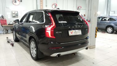 Volvo XC90 2015 года, 145 541 км - вид 4