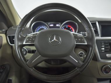 Mercedes-Benz M-класс 2015 года, 210 500 км - вид 8