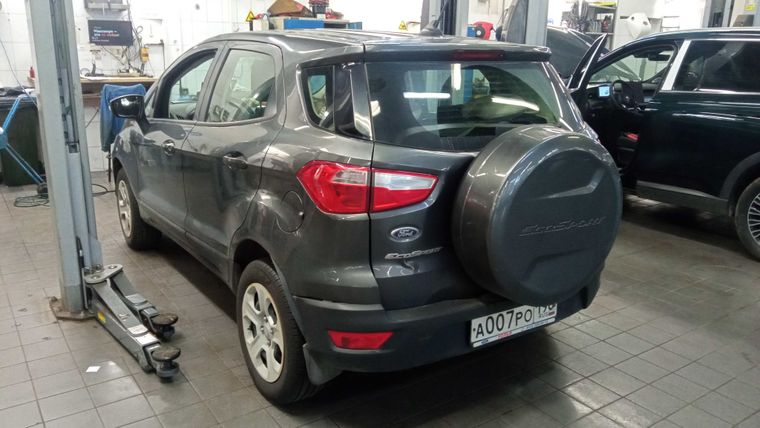 Ford EcoSport 2018 года, 137 024 км - вид 3