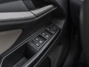 ВАЗ (LADA) Vesta Cross 2021 года, 76 248 км - вид 9