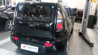 KIA Soul 2011 года, 196 000 км - вид 3