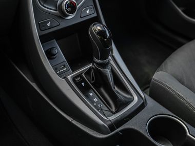 Hyundai Elantra 2014 года, 184 000 км - вид 8