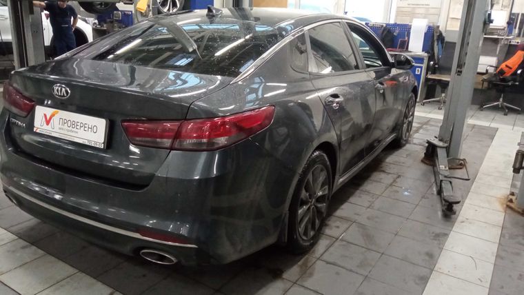 KIA Optima 2017 года, 175 954 км - вид 3