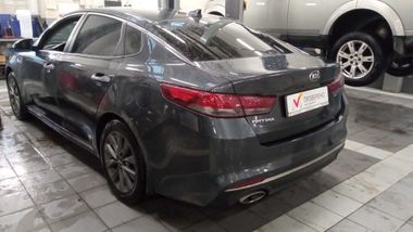 KIA Optima 2017 года, 175 954 км - вид 4