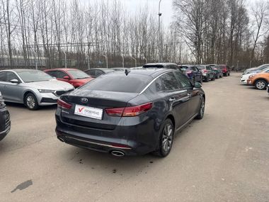 KIA Optima 2017 года, 175 954 км - вид 4