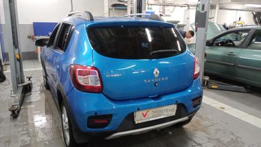 Renault Sandero Stepway 2017 года, 88 000 км - вид 4