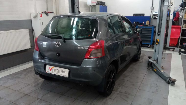 Toyota Yaris 2008 года, 196 123 км - вид 3