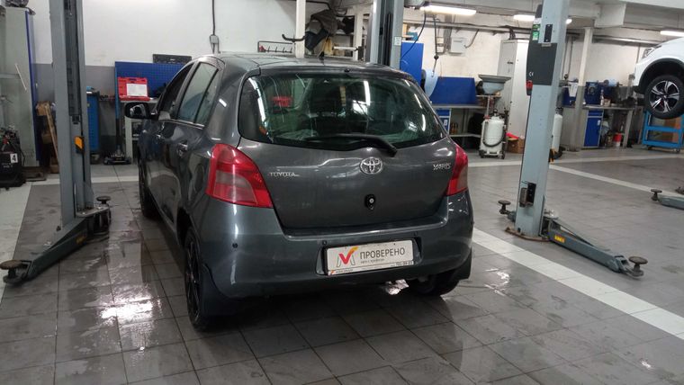 Toyota Yaris 2008 года, 196 123 км - вид 4
