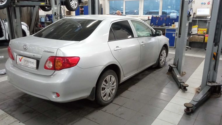 Toyota Corolla 2007 года, 246 500 км - вид 3