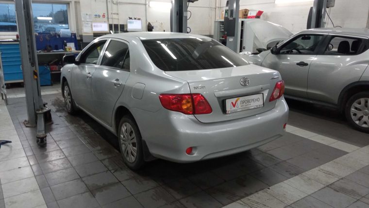 Toyota Corolla 2007 года, 246 500 км - вид 4