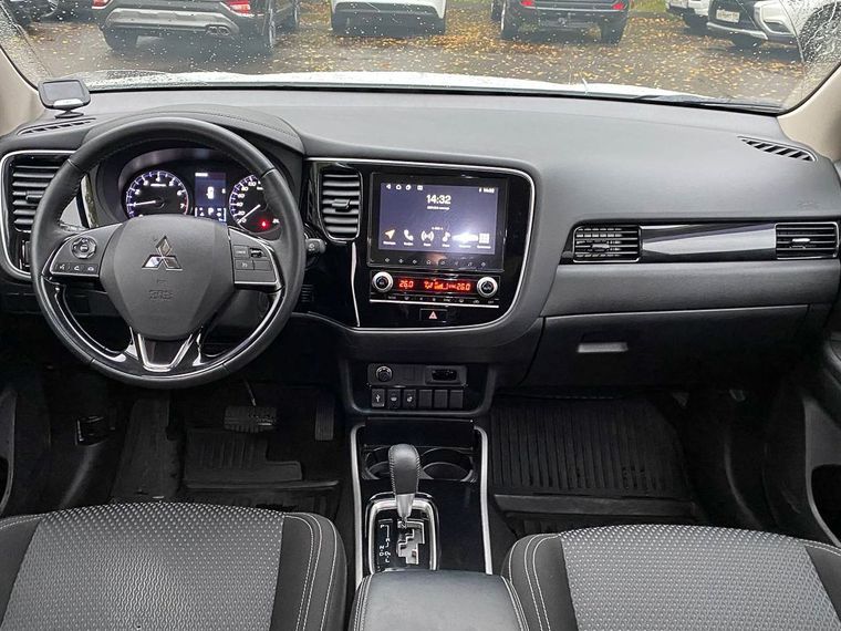 Mitsubishi Outlander 2021 года, 43 795 км - вид 7