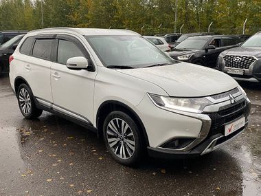 Mitsubishi Outlander 2021 года, 43 795 км - вид 4