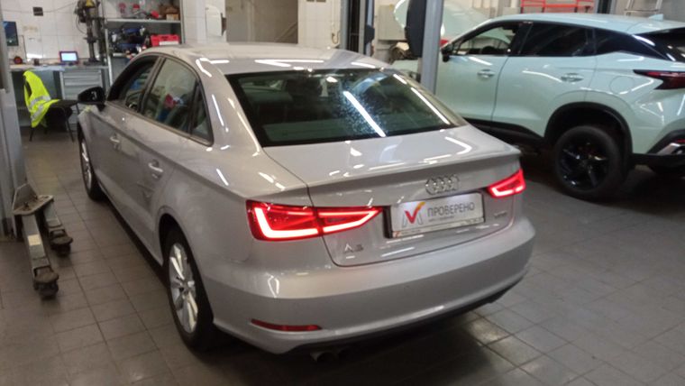 Audi A3 2015 года, 86 352 км - вид 3