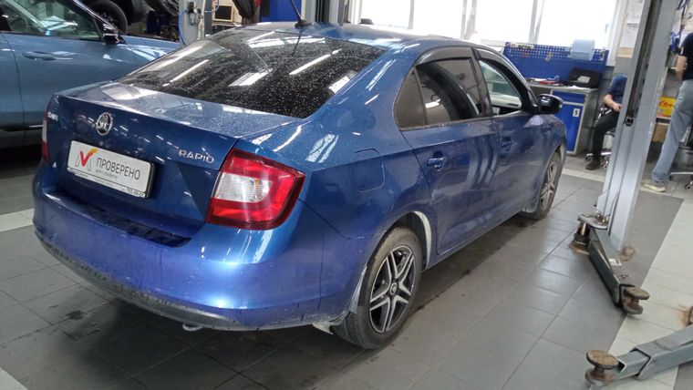 Skoda Rapid 2018 года, 108 147 км - вид 3