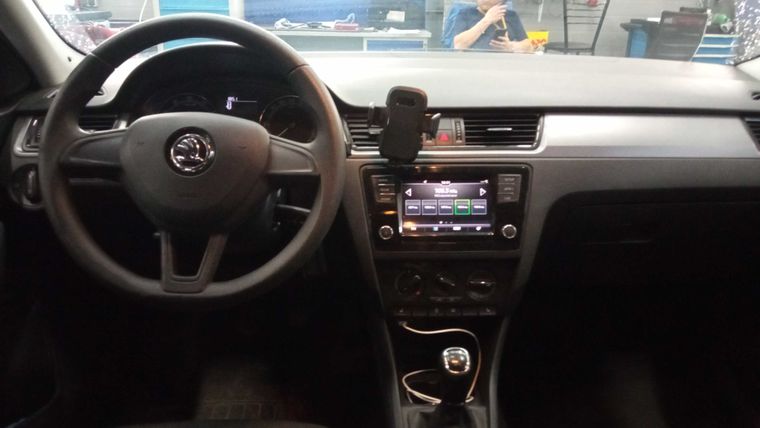 Skoda Rapid 2018 года, 108 147 км - вид 5
