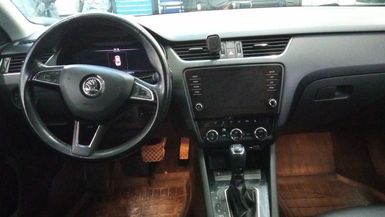 Skoda Octavia 2018 года, 108 472 км - вид 5