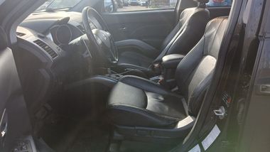 Mitsubishi Outlander 2008 года, 134 410 км - вид 16