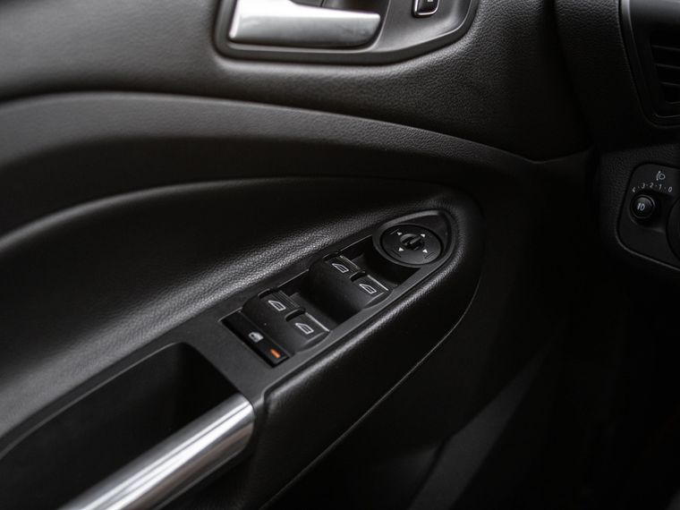 Ford Kuga 2016 года, 128 571 км - вид 10