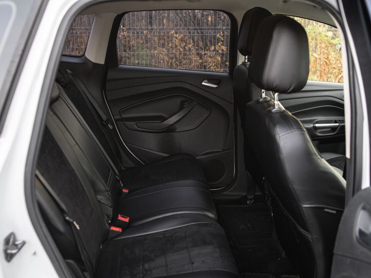 Ford Kuga 2016 года, 128 571 км - вид 11