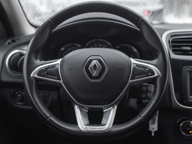 Renault Sandero Stepway 2019 года, 120 000 км - вид 6