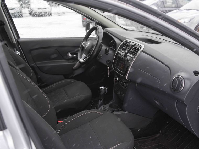 Renault Sandero Stepway 2019 года, 120 000 км - вид 11