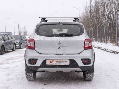 Renault Sandero Stepway 2019 года, 120 000 км - вид 4