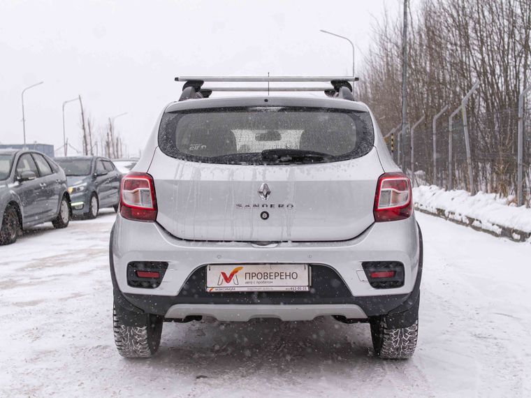 Renault Sandero Stepway 2019 года, 120 000 км - вид 4