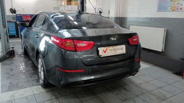 Kia Optima 2015 года, 151 828 км - вид 4