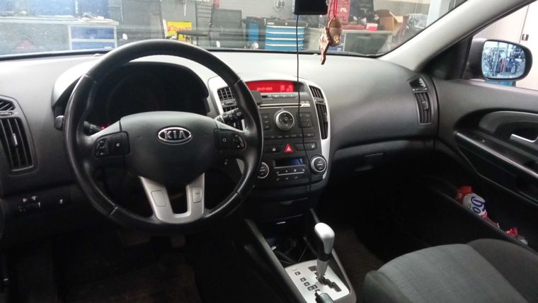 Kia Ceed 2010 года, 198 000 км - вид 5
