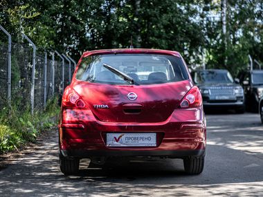 Nissan Tiida 2008 года, 250 000 км - вид 4