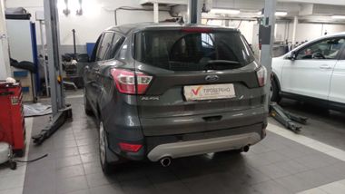 Ford Kuga 2017 года, 233 388 км - вид 4
