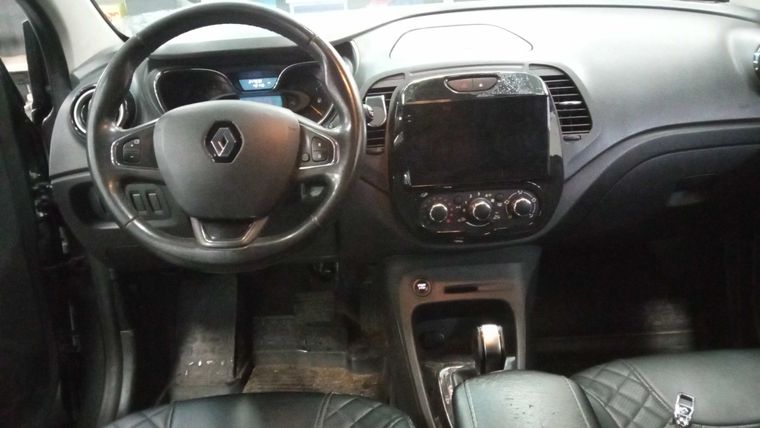 Renault Kaptur 2016 года, 240 000 км - вид 5