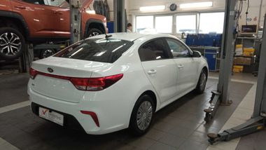 Kia Rio 2017 года, 138 000 км - вид 3