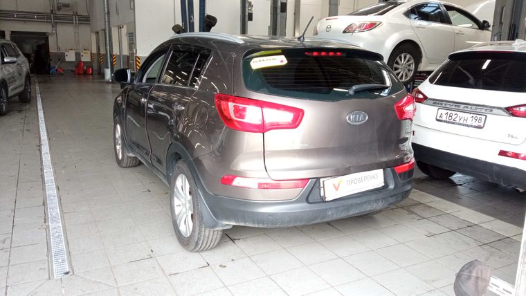 KIA Sportage 2012 года, 120 528 км - вид 4