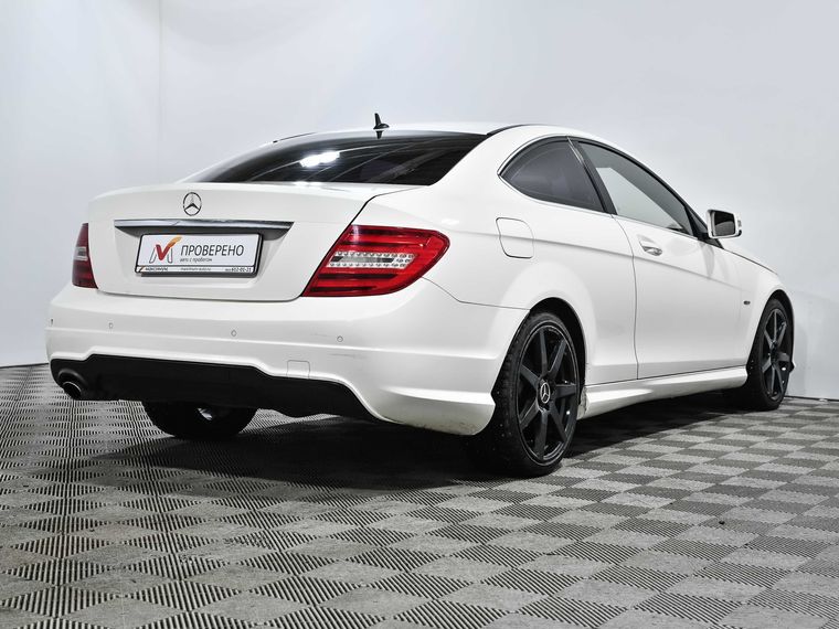 Mercedes-Benz C-класс 2012 года, 162 000 км - вид 5