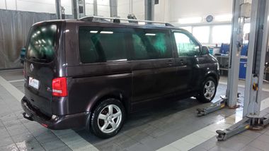 Volkswagen Multivan 2011 года, 192 278 км - вид 3