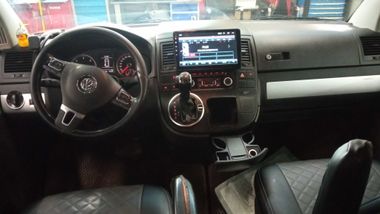 Volkswagen Multivan 2011 года, 192 278 км - вид 5