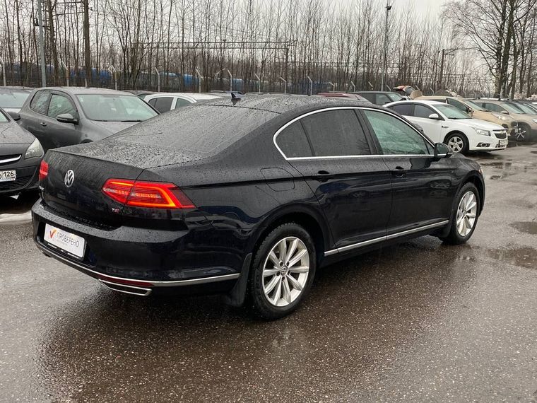 Volkswagen Passat 2017 года, 263 786 км - вид 5