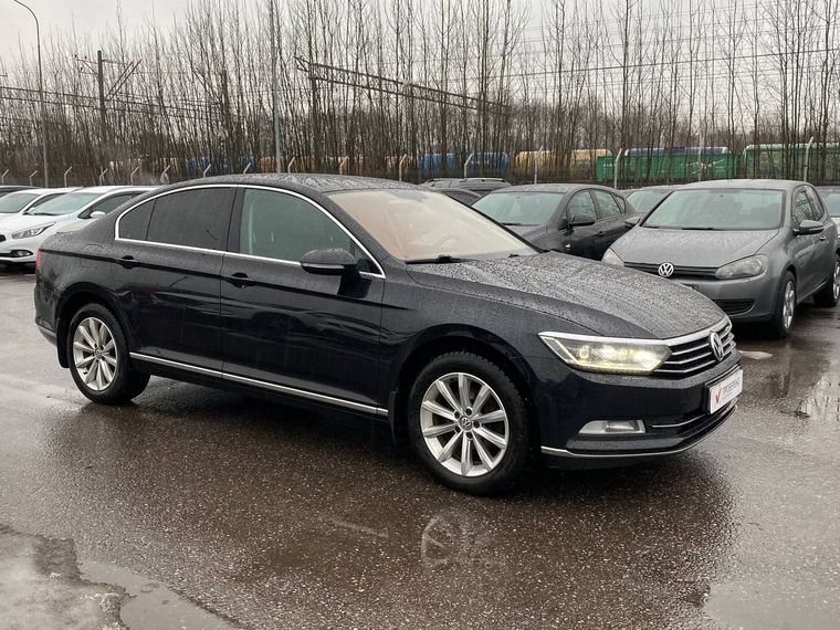 Volkswagen Passat 2017 года, 263 786 км - вид 4