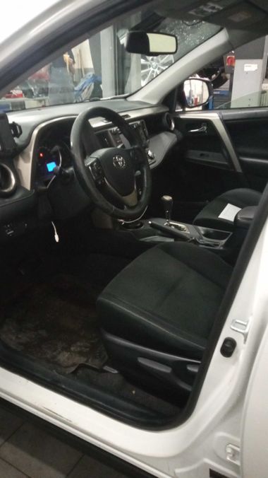 Toyota RAV4 2014 года, 126 468 км - вид 5