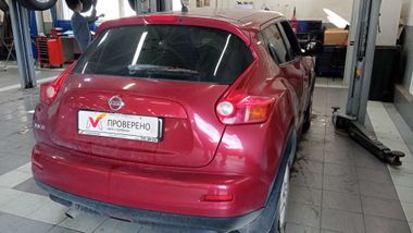 Nissan Juke 2011 года, 300 847 км - вид 3