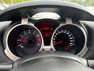 Nissan Juke 2011 года, 300 847 км - вид 8