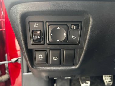 Nissan Juke 2011 года, 300 847 км - вид 16