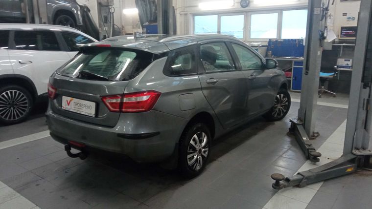 ВАЗ (LADA) Vesta 2018 года, 208 000 км - вид 3