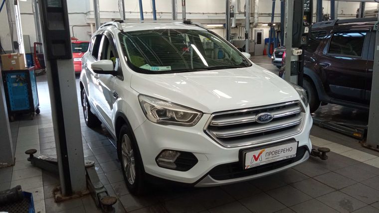 Ford Kuga 2017 года, 115 339 км - вид 3